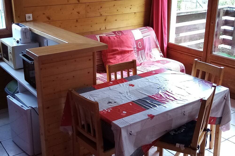 Foto 12 von 18: Chalet Neu, grüner Ort, Natur, Ruhe, in Auvergne, Massive von Sancy gesehen