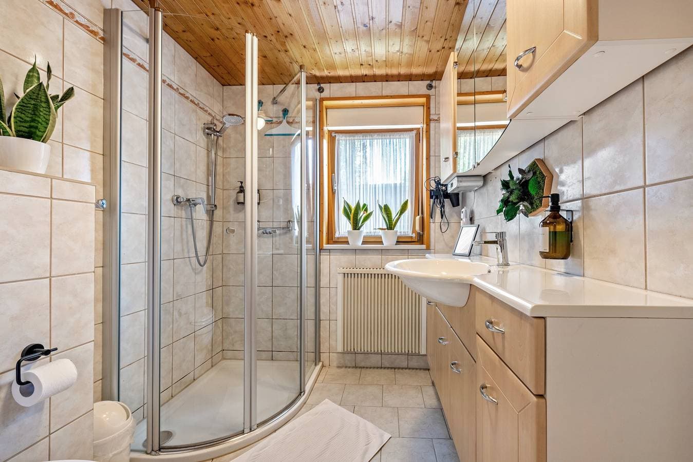 Foto 13 von 26: Ferienhaus 'Wald-See-Liebe' mit privater Terrasse und eigenem Garten