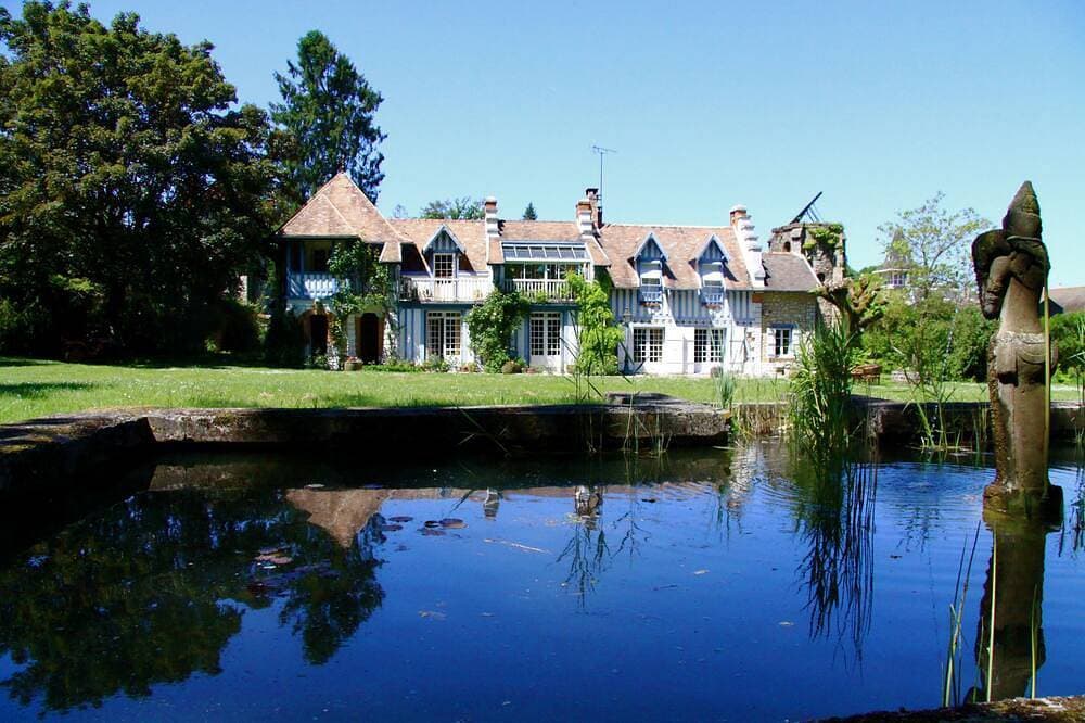 Foto 8 von 30: Maison de la Mare (7 Schlafzimmer) am Ufer der Seine in einem Waldgebiet.