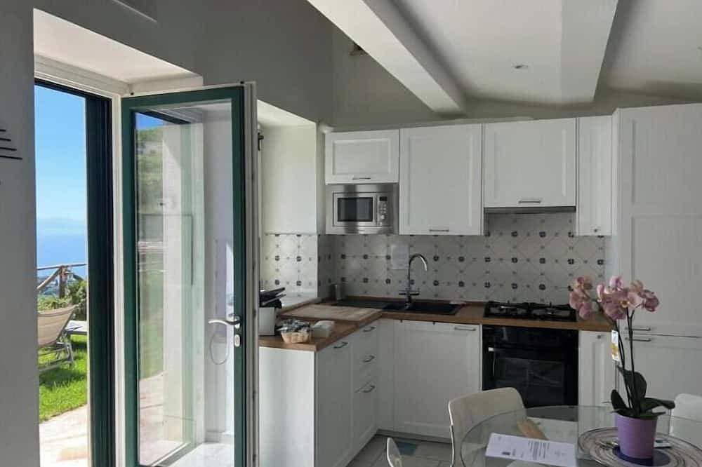 3 Bedroom Apartment - Torre di Minuta, Amalfi Coast 1