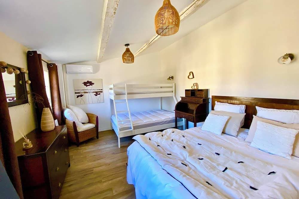 Foto 5 von 29: Provencal villa near the beach for 10/12 people