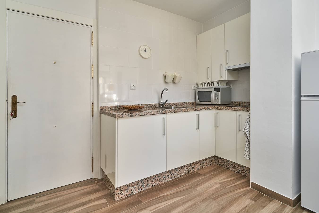 Foto 6 von 22: Ferienwohnung "Amador" mit Meerblick, Pool & Garten