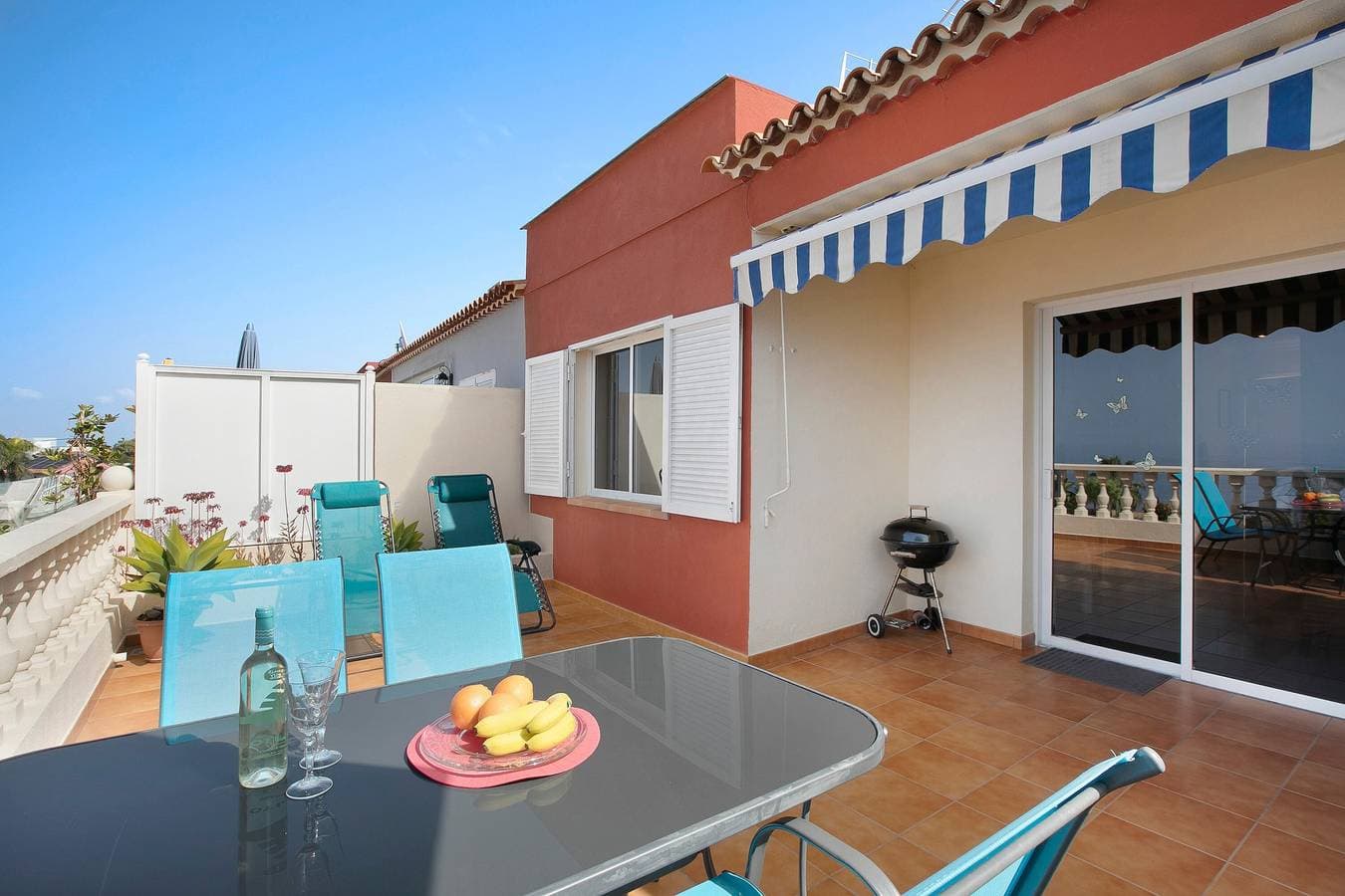 Foto 3 von 25: Ferienhaus 'Casa Daniela' mit Meerblick, WLAN und Klimaanlage