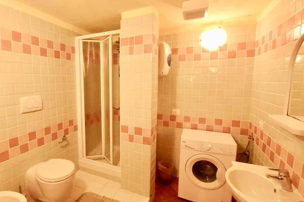 Foto 10 von 30: Gepflegte Villa mit Meerblick & Privatpool, Meernah, WLAN, Garten und Terrassen