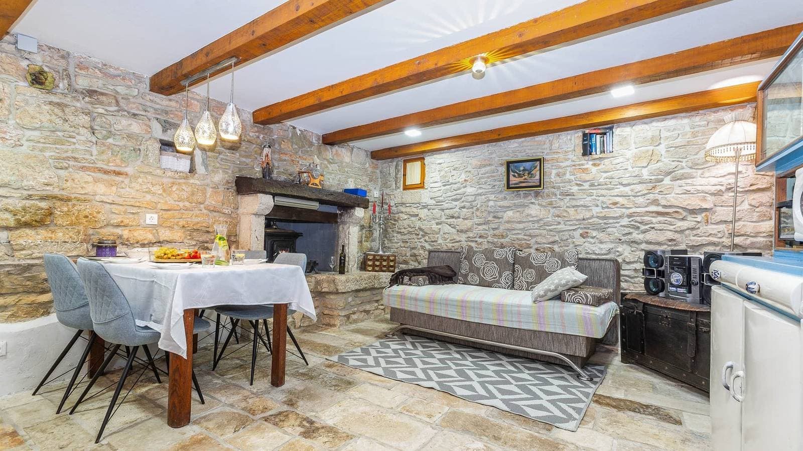 Foto 12 von 28: Traditionelles istrisches Haus mit privatem Pool