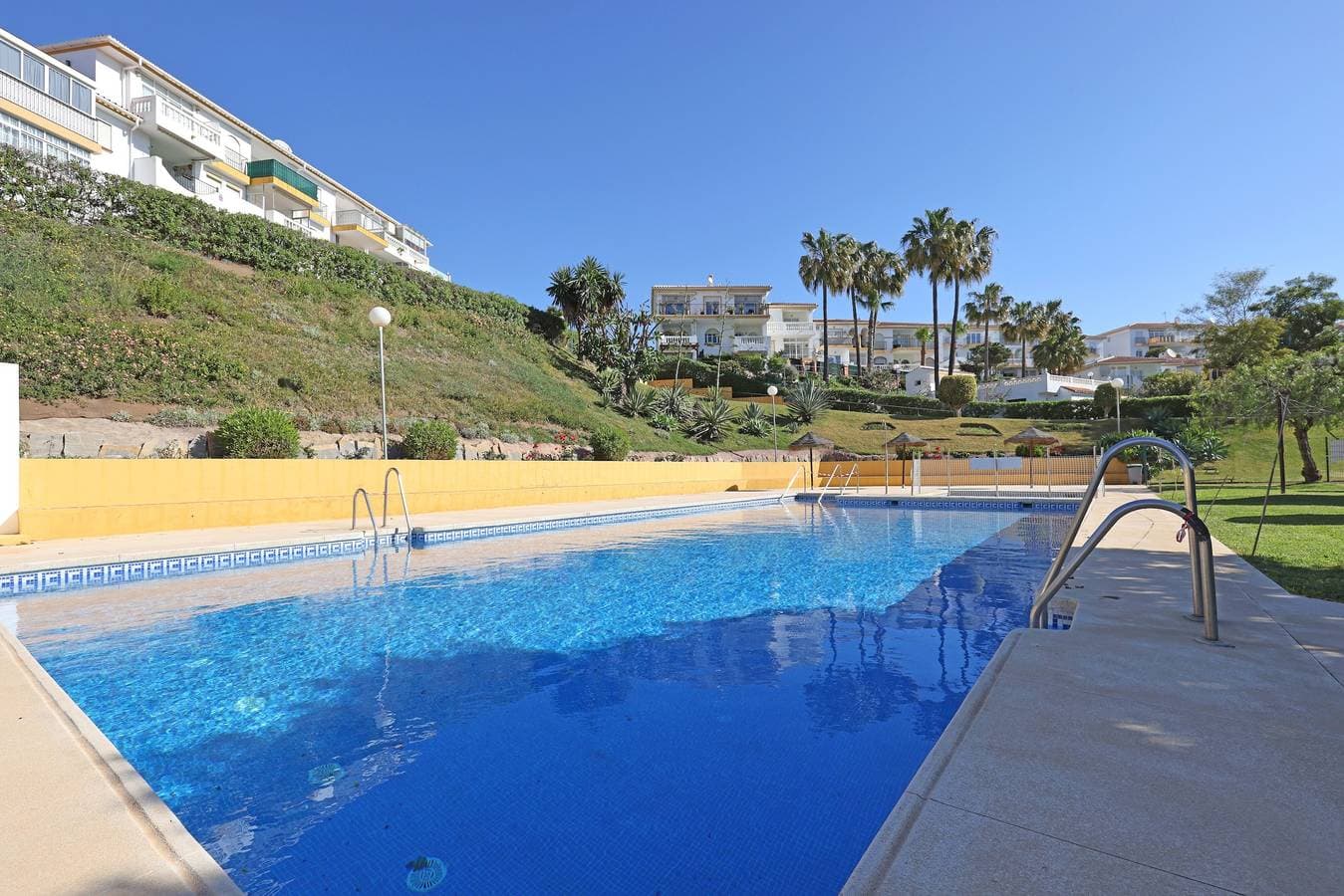 Foto 4 von 26: Ferienwohnung "Fantastischer Meerblick auf 80 qm Terrasse" mit Pool und WLAN