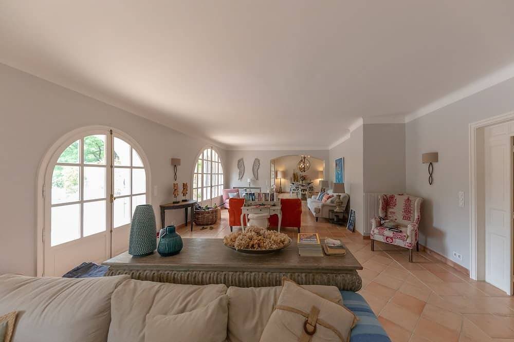 Foto 4 von 30: Wunderschön renoviertes Haus, weitläufige Anlage, ideal für Familien zum Teilen