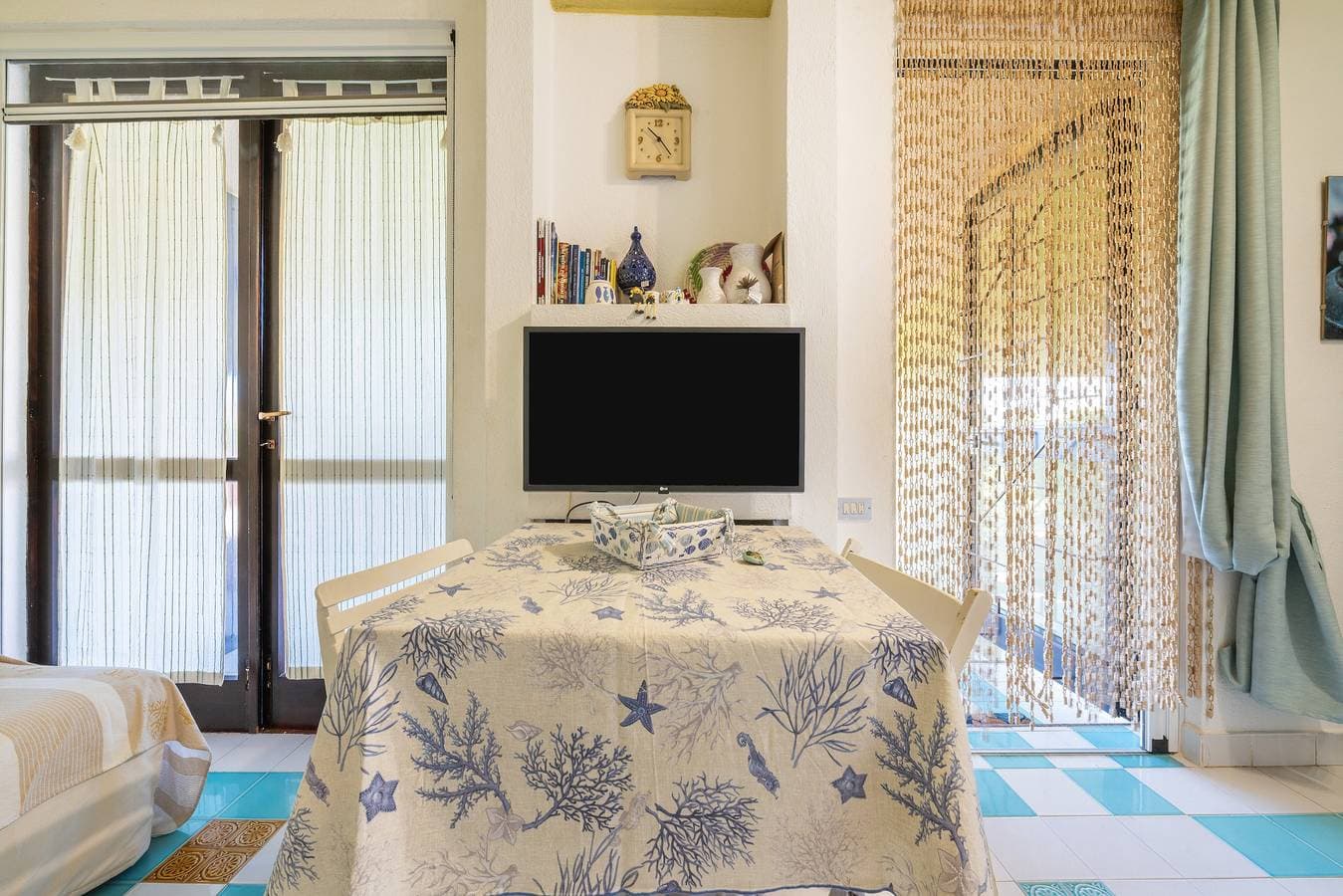 Foto 6 von 37: Ferienhaus 'Bigflower’s House Sardinia' mit Meerblick, Pool und Klimaanlage
