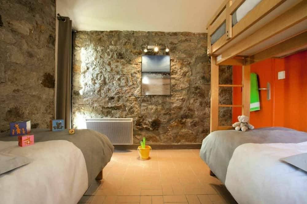 Foto 5 von 25: Herrliche Wohnung für 5 Personen mit  W-Lan, Pool, TV, Terrasse und Haustiere erlaubt