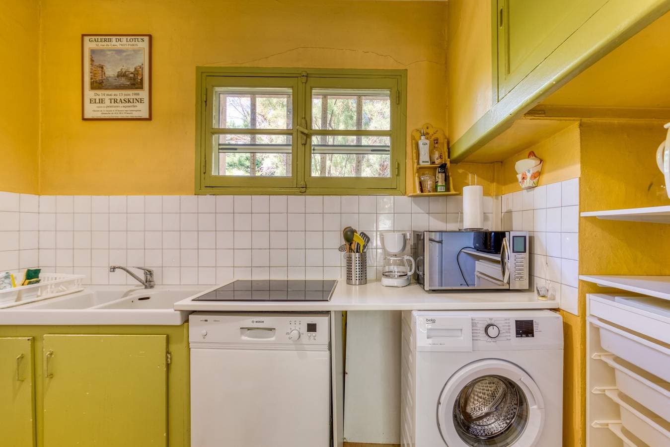 Foto 9 von 25: Ferienhaus 'Réattu' mit Gemeinschaftspool, WLAN und Klimaanlage