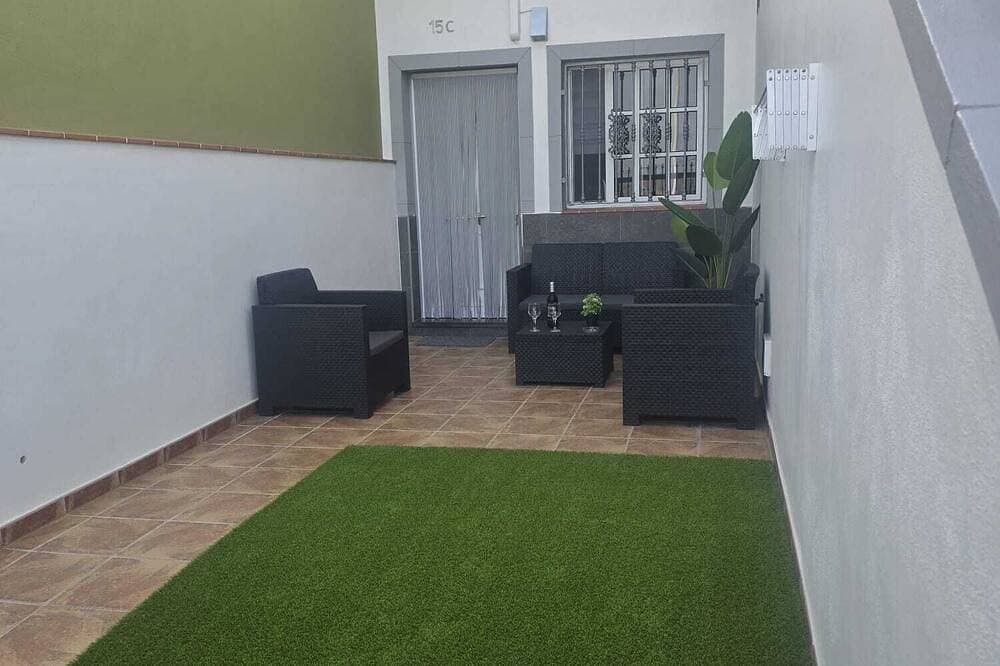 Foto 13 von 18: Schönes neues Haus, mit Terrasse / Solarium in Arona