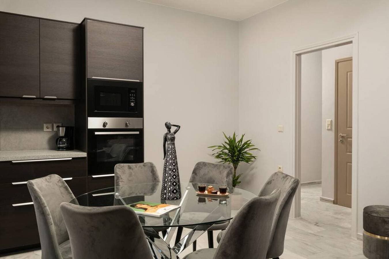 Foto 6 von 39: Villa für 6 Personen mit Garten