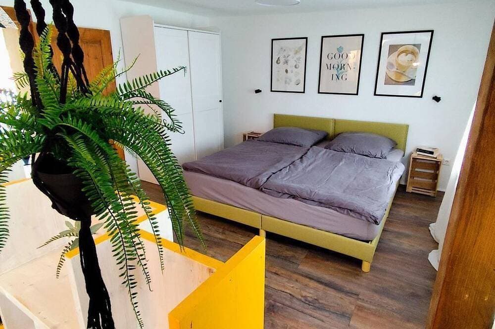 Foto 2 von 17: \"Fewo Korbweide\", Bad, Wc - Ferienhaus zur alten Korbmacherei