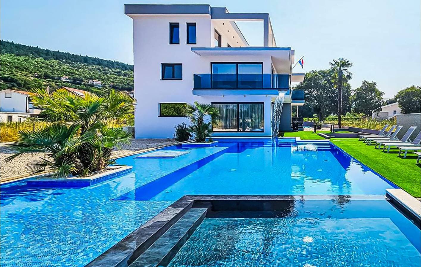 Foto 13 von 40: Ferienhaus für 14 Personen mit Pool