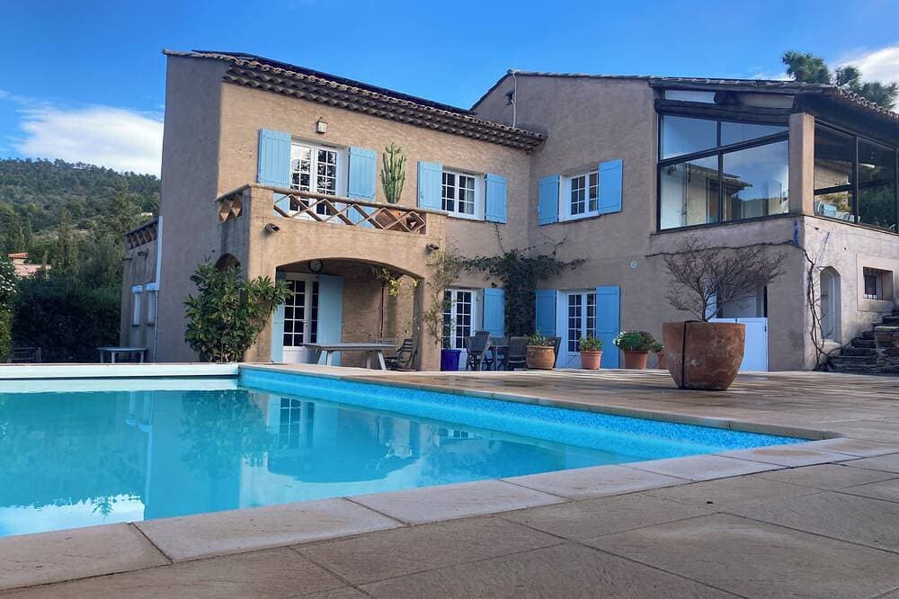 Villa Casadei, Ground-floor apartment for 6–8 people, with a pool, in a quiet location, a 5-minute w... 1
