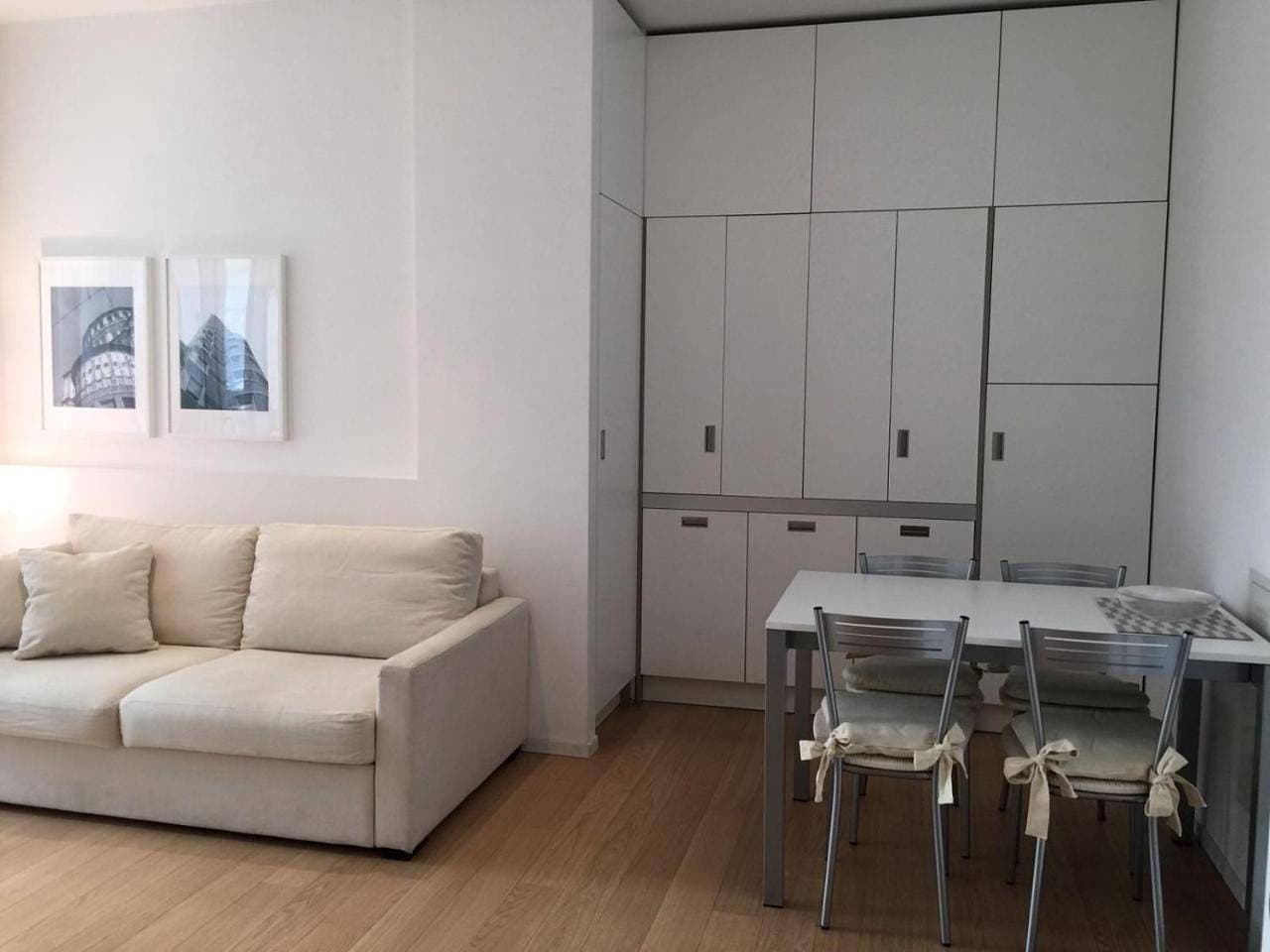 Foto 7 von 29: One-Bedroom Apartment with Balcony