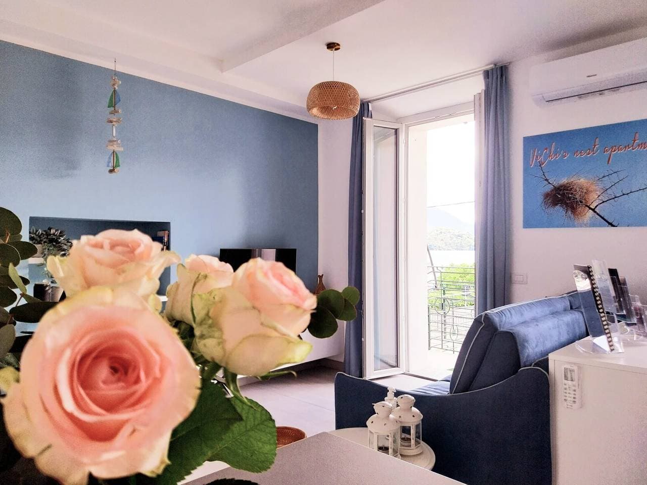 Foto 2 von 45: Ferienwohnung 'Vichi's Nest' mit Seeblick, WLAN und Klimaanlage