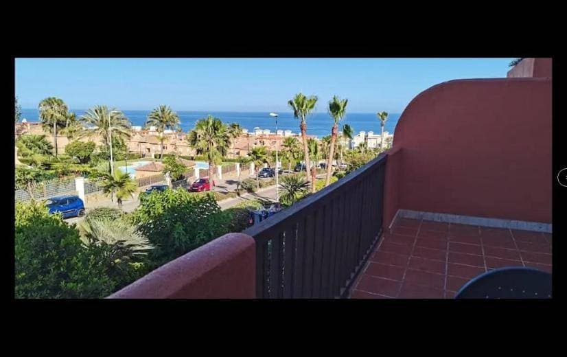 APARTAMENTO DUPLEX con piscinas y MARAVILLOSAS VISTAS AL MAR 1