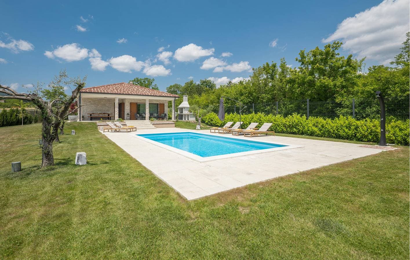Foto 8 von 46: Reizend, 2 km von Buzet entfernt: Geräumige Ferienwohnung mit Pool und moderner Ausstattung