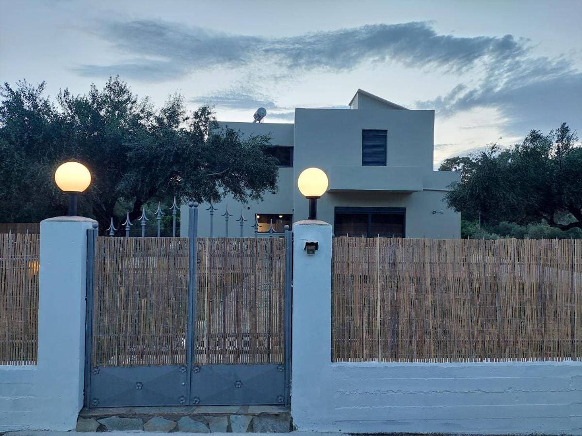 Foto 4 von 42: Three-Bedroom Villa