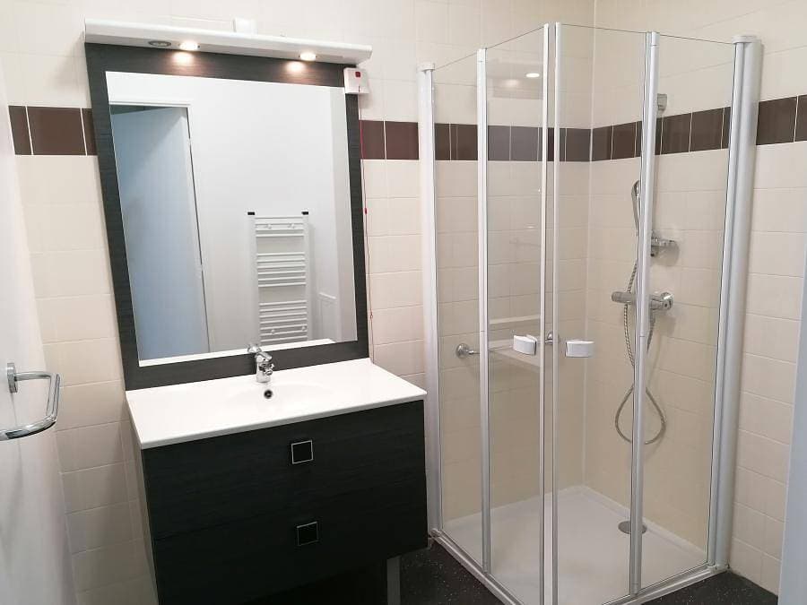 Foto 11 von 37: Terres de France - Appart Hotel Rouen Flaubert - Studio 2 personen - Doppelbett