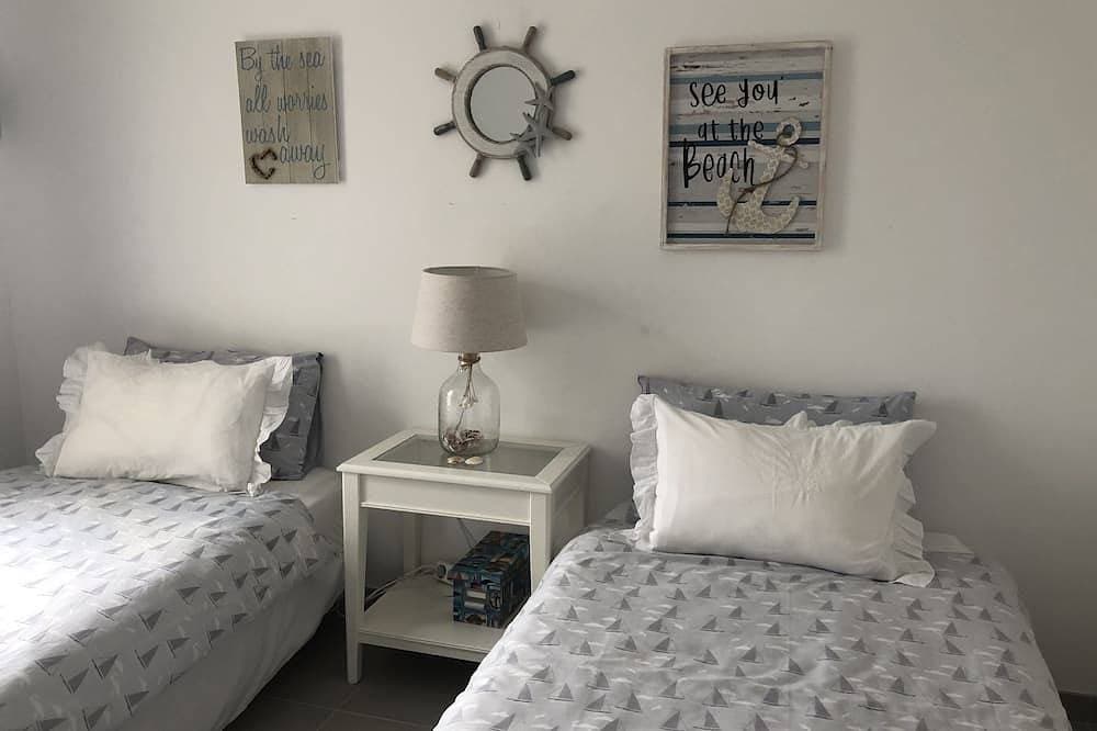 Foto 3 von 30: 3 Schlafzimmer Neu Erneuert Moderner Stil Und Komfort.