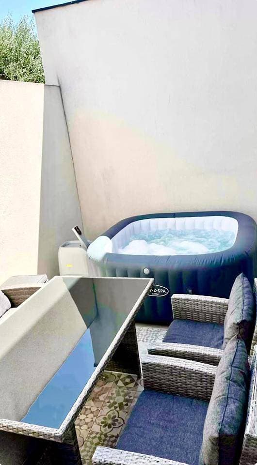 Foto 7 von 22: Villa with Private Pool