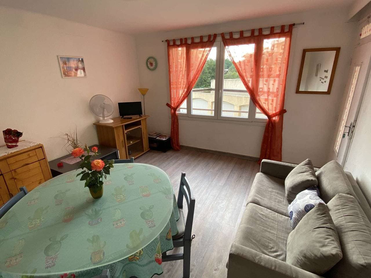 Foto 2 von 20: Appartement 3 pièces/6 pers. à Fréjus - Proche plage, balcon, parking, équipement complet