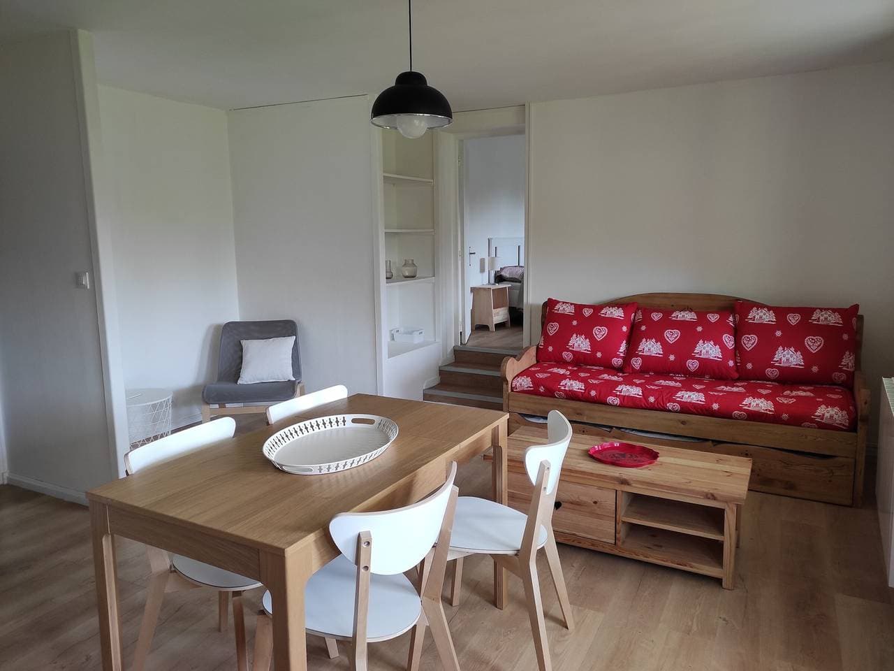 Charmante renovierte Wohnung 47m², 4 Pers, nahe Pisten, Parkplatz, WiFi 1