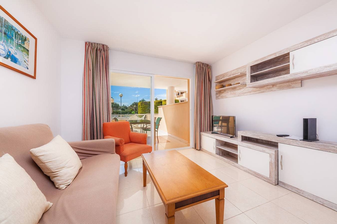 Foto 6 von 26: Ferienwohnung 'Apartamento Espiga' mit Gemeinschaftspool, WLAN und Klimaanlage