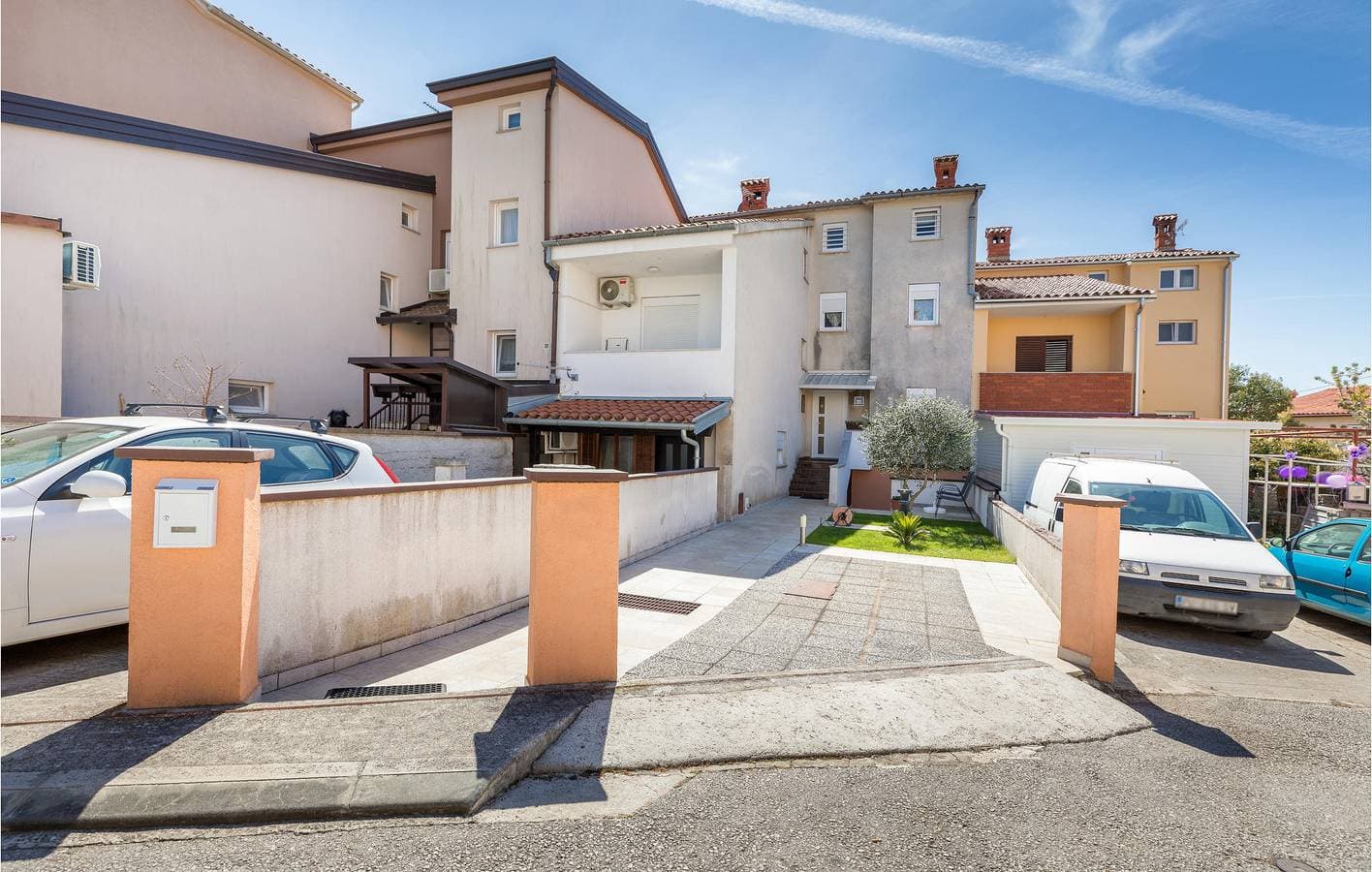 Charmantes Apartment mit Terrasse in Strandnähe – WLAN und Parkplatz inklusive! 1