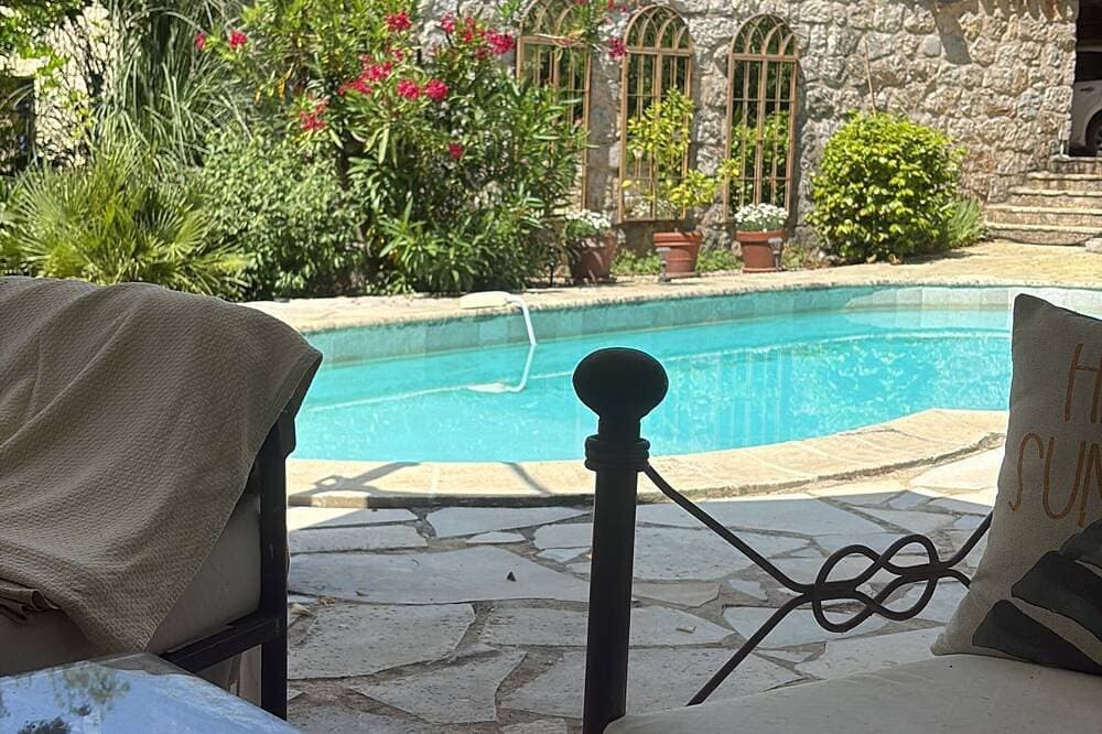 Foto 9 von 26: Sweet Pea sunny cottage in Vence with pool garden private parking