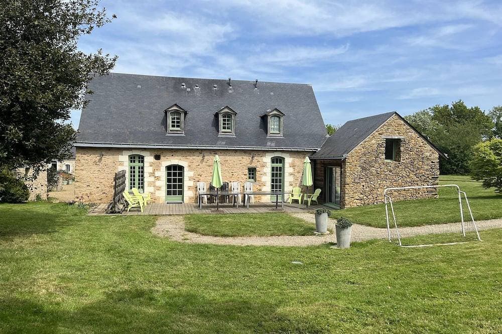Foto 7 von 9: Dans une Superbe Demeure en Pierre Le Logis