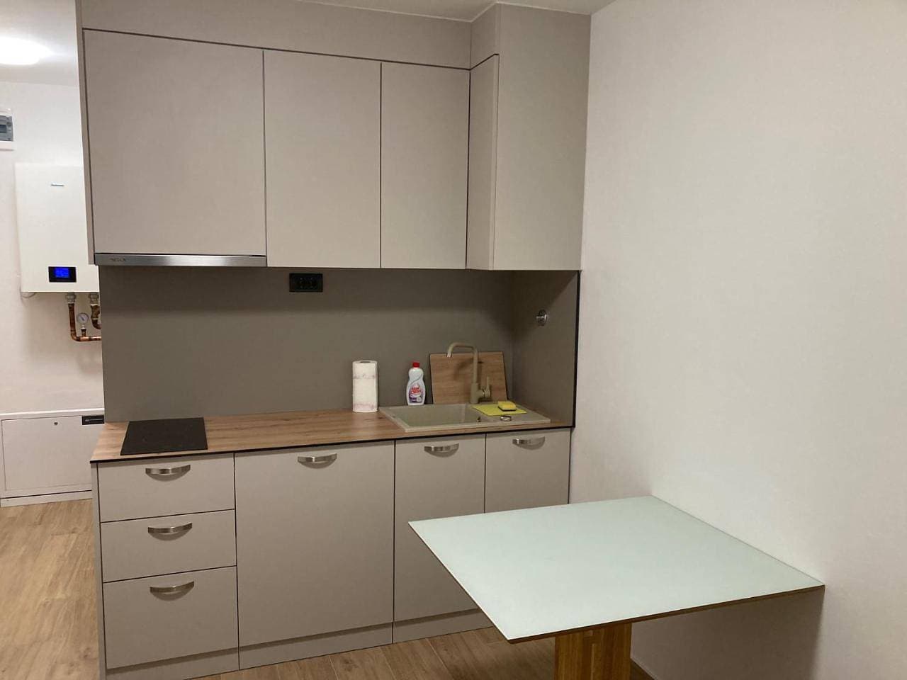 Foto 8 von 11: Studio Apartment
