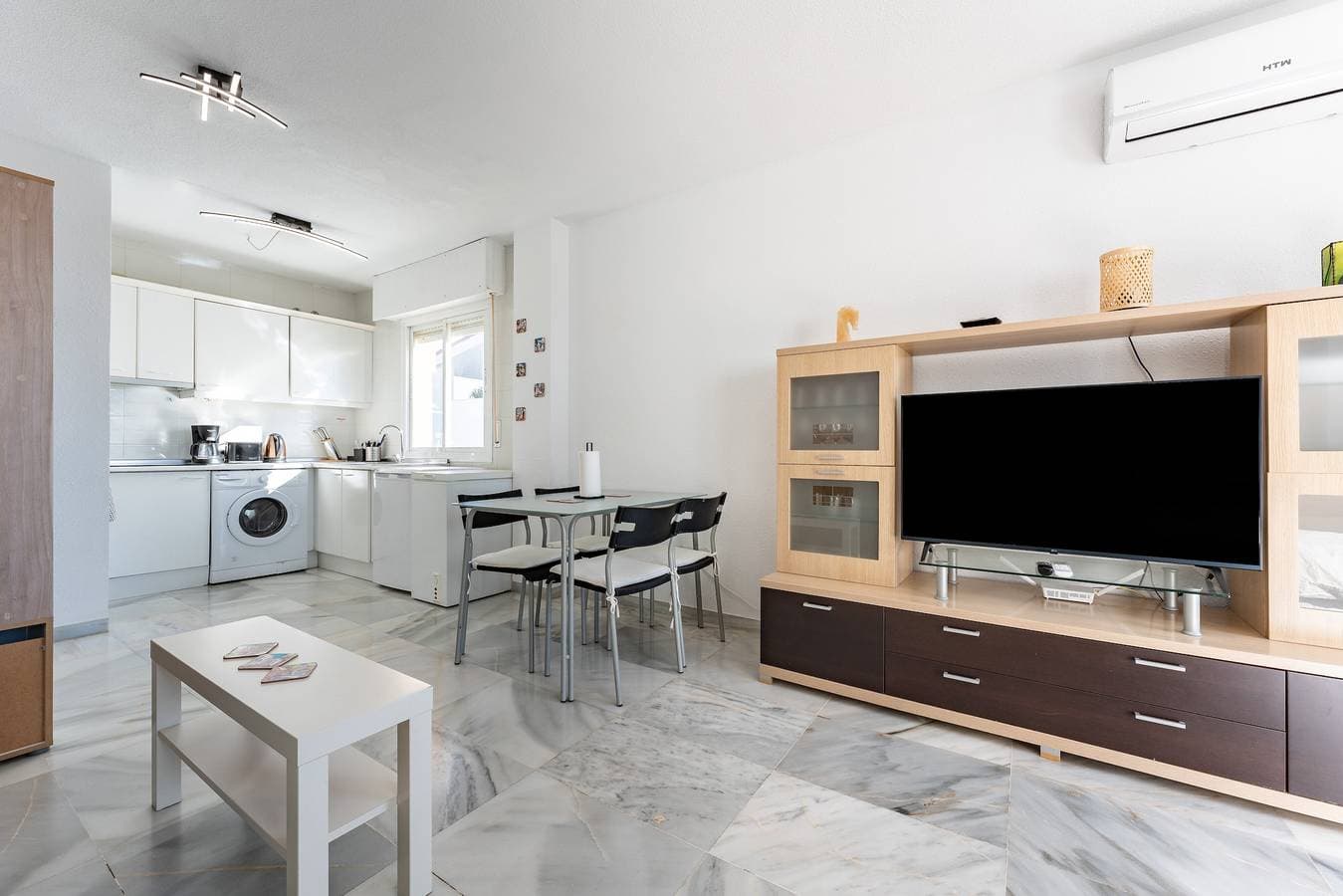 Foto 6 von 28: Einzimmerapartment 'Vista Bonita' mit Meerblick, Wi-Fi und Klimaanlage