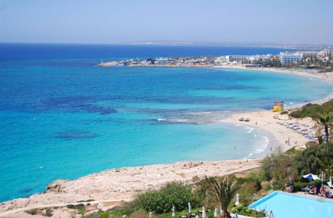 Foto 10 von 12: Picture Relaxing in Your Holiday Apartment in Ayia Napa Reading Your Favourite Book, Ayia Napa Apartment 1280