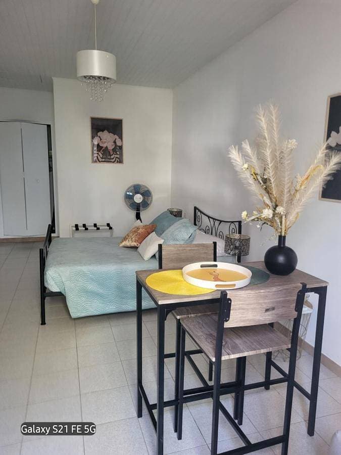 CHEZ ISABELLE 1