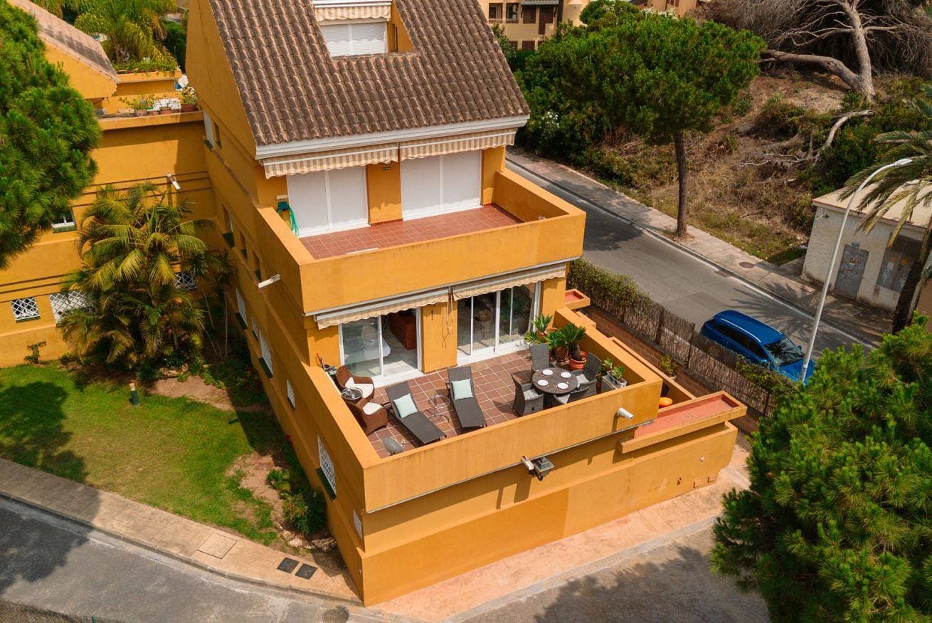 Foto 13 von 61: Wohnung, in der Nähe von Stränden, Restaurants und Supermärkten, im Marbella Park Beach, Elviria
