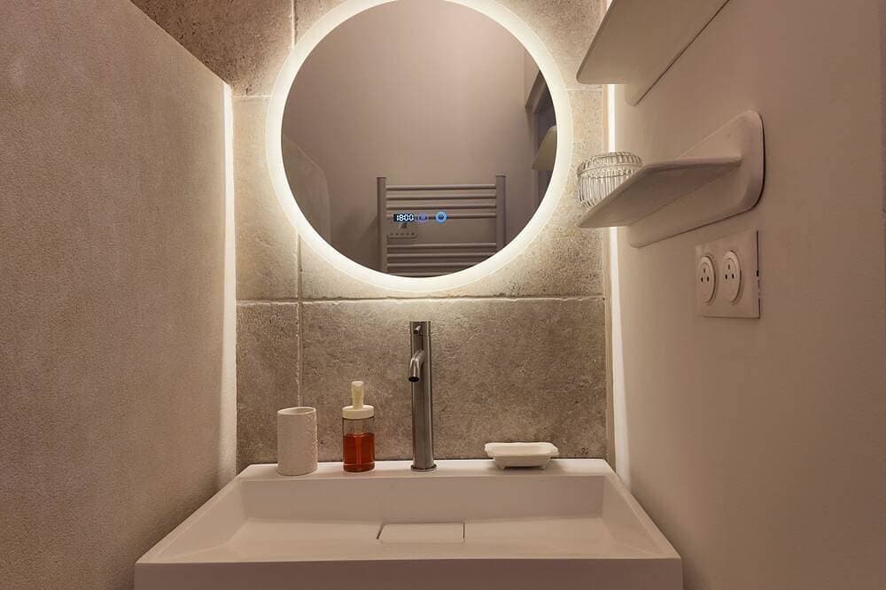 Foto 7 von 19: Cosy apartment in the heart of Forcalquier • Air conditioning - WiFi - Premium comfort