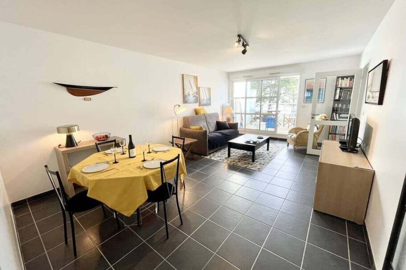 Foto 6 von 23: Ferienwohnung für 4 Personen mit Balkon