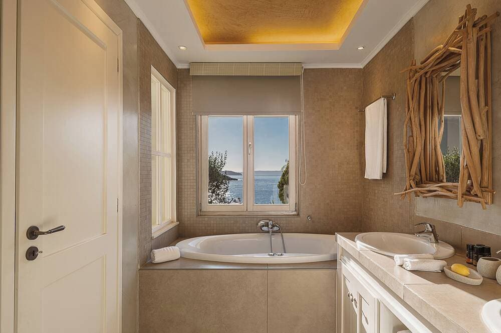 Foto 7 von 30: Willkommen im Paradies! Luxusvilla am Meer mit beheiztem Pool und herrlichem Meerblick
