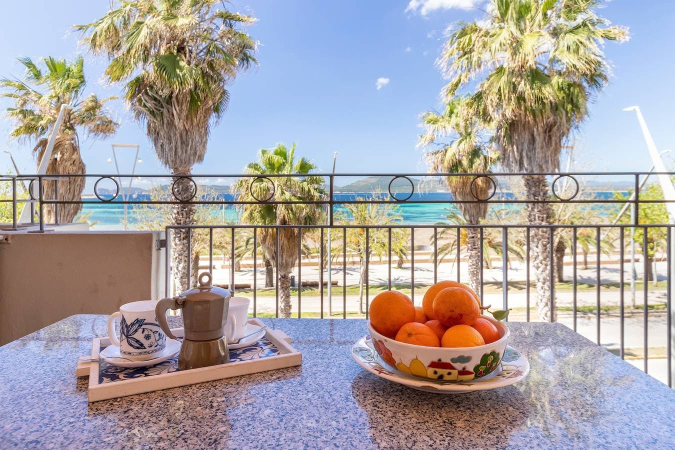 Foto 2 von 21: Ferienwohnung 'Rosso Marrone' mit Meerblick, privater Terrasse und WLAN