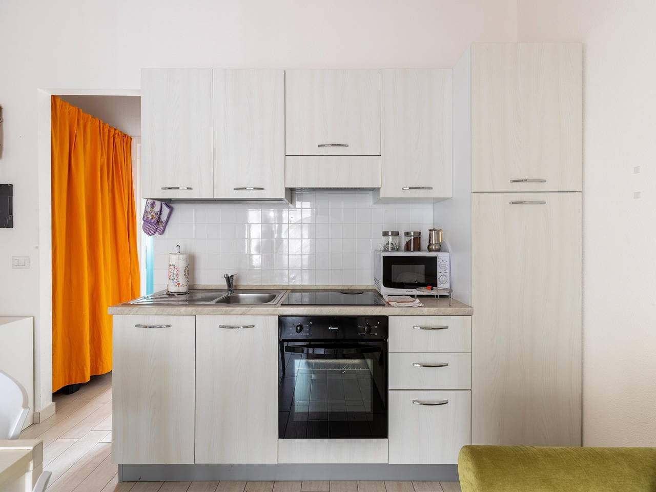 Foto 7 von 32: Dachgeschoss mit Terrasse und Schwimmbad