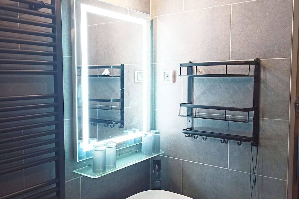 Foto 10 von 26: Industrial & cosy condo near centre-fully equipped/free parking