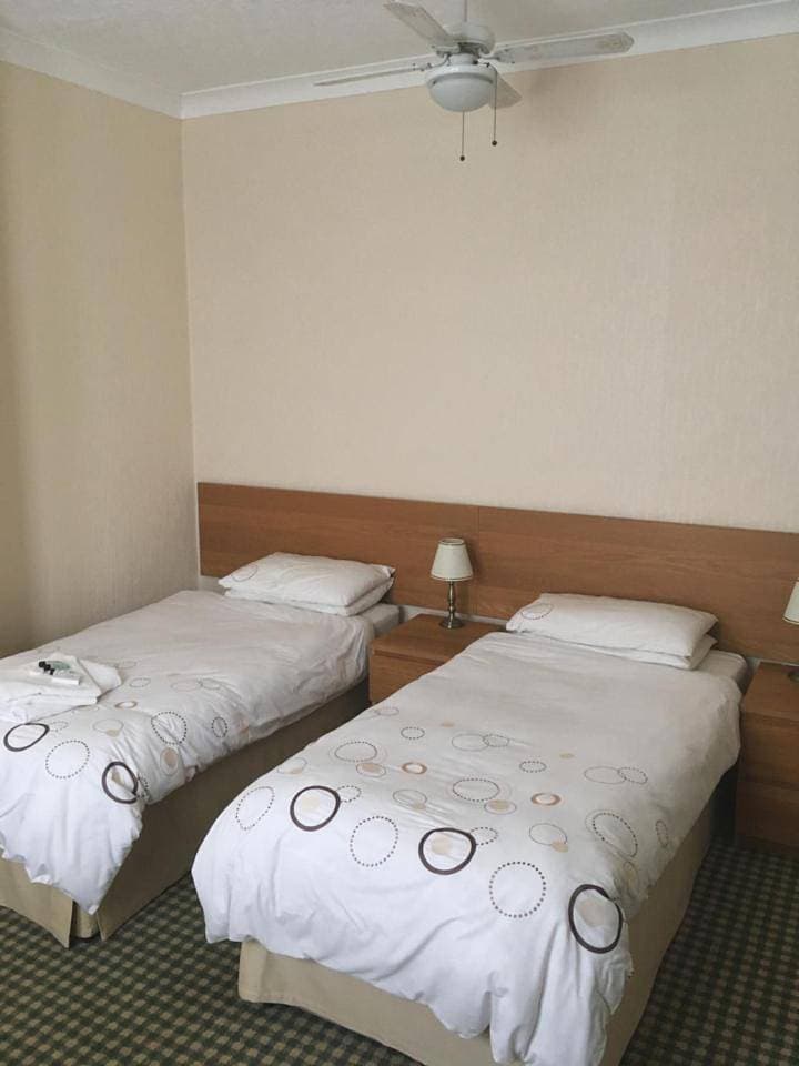 Foto 10 von 10: The Hawthornes Licensed Guest House