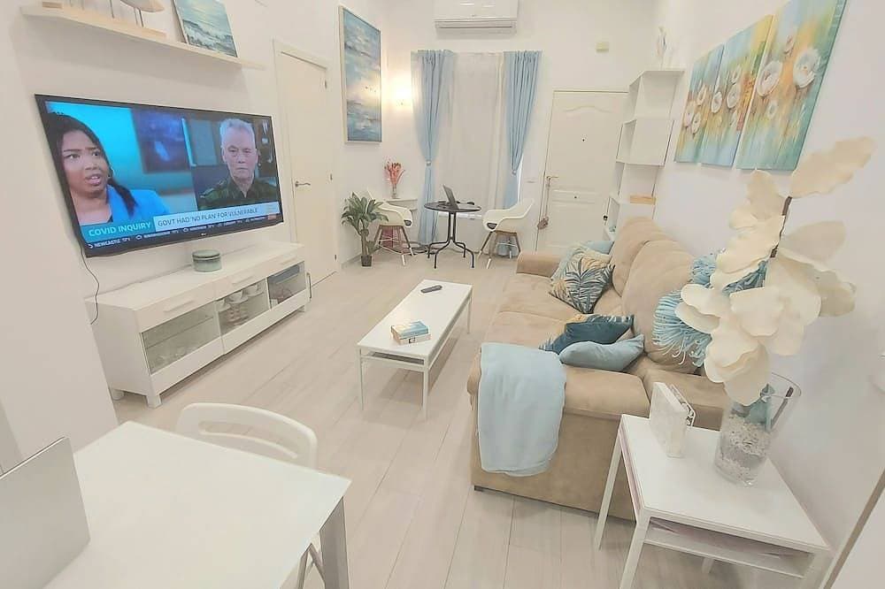 Foto 11 von 30: Neu !! 2 min Strand. WIFI 2 v.Chr 2 schlafzimmer 3 Pools. Große Terrasse, Garten