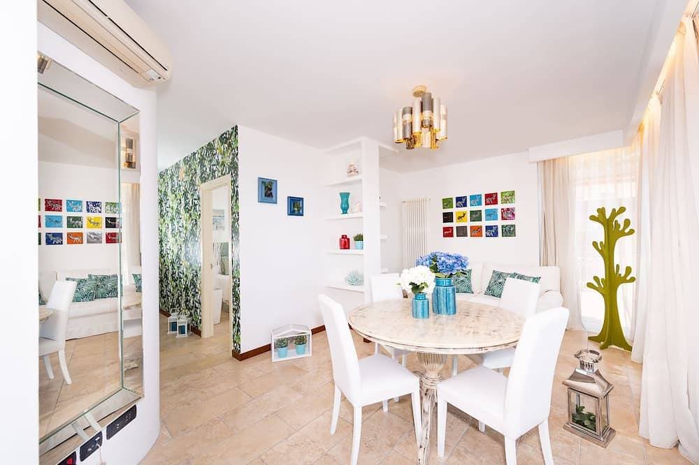Foto 10 von 19: Boutique Penthouse, Sea View, Close to Beach by Amalfivacation.It
