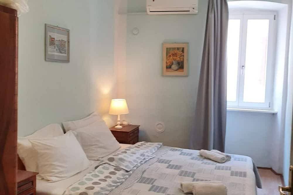 Foto 7 von 30: Rovinj Central Sea View Apartment Casa Bella, direkt am Meer, ideal für längere Aufenthalte!