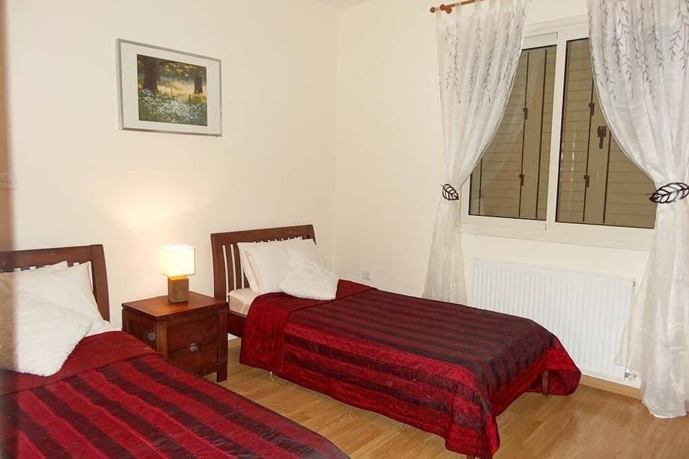 Foto 4 von 24: Sagenhafte, neue Villa, 4 Sz, großer Pool, 2 Min. zu Fuß zum goldenen Sandstrand