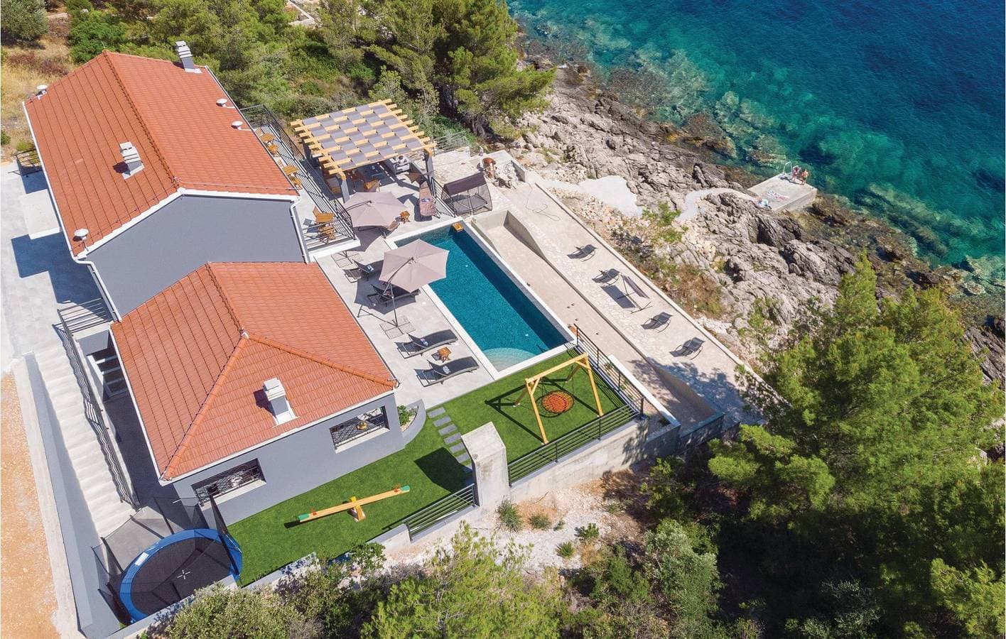 Foto 2 von 56: Reizende 164 m² große Wohnung mit Pool, Terrasse und nur 600 m vom Strand entfernt